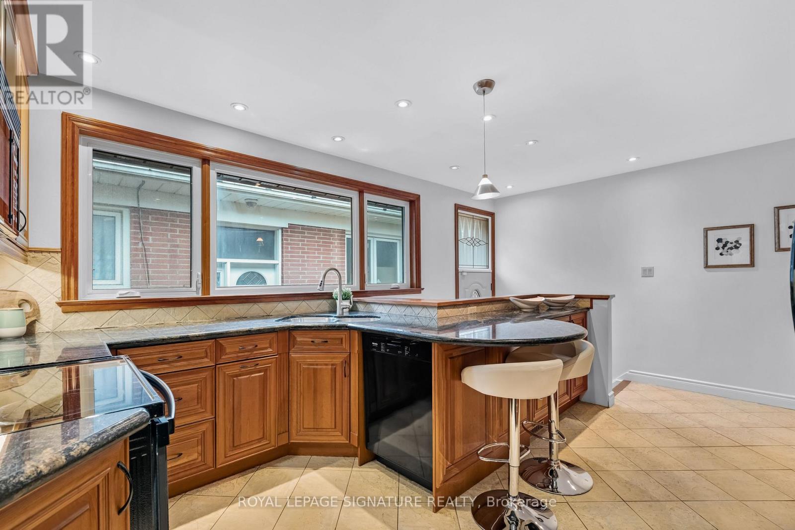 23 Palomino Crescent, Toronto, Ontario  M2K 1W2 - Photo 12 - C12189176