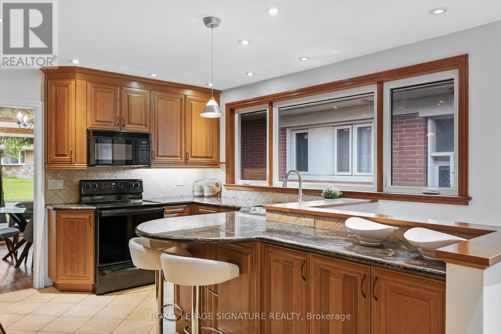 23 Palomino Crescent, Toronto, Ontario  M2K 1W2 - Photo 13 - C12189176