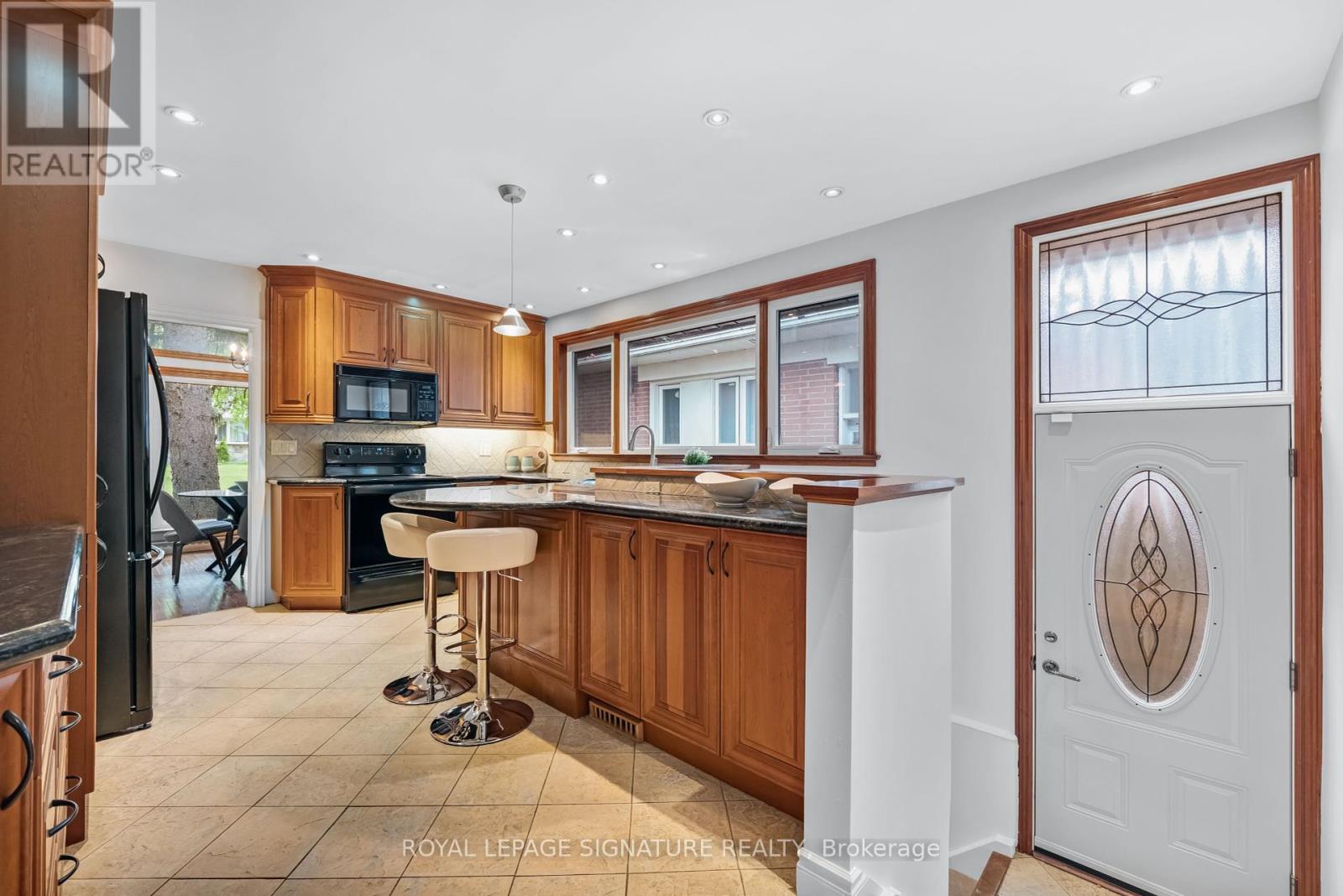 23 Palomino Crescent, Toronto, Ontario  M2K 1W2 - Photo 16 - C12189176