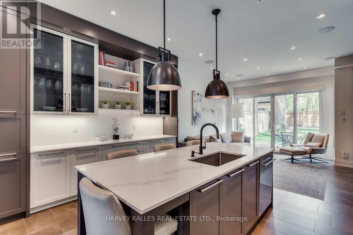 45 Cuthbert Crescent, Toronto, Ontario  M4S 2G9 - Photo 16 - C12189210