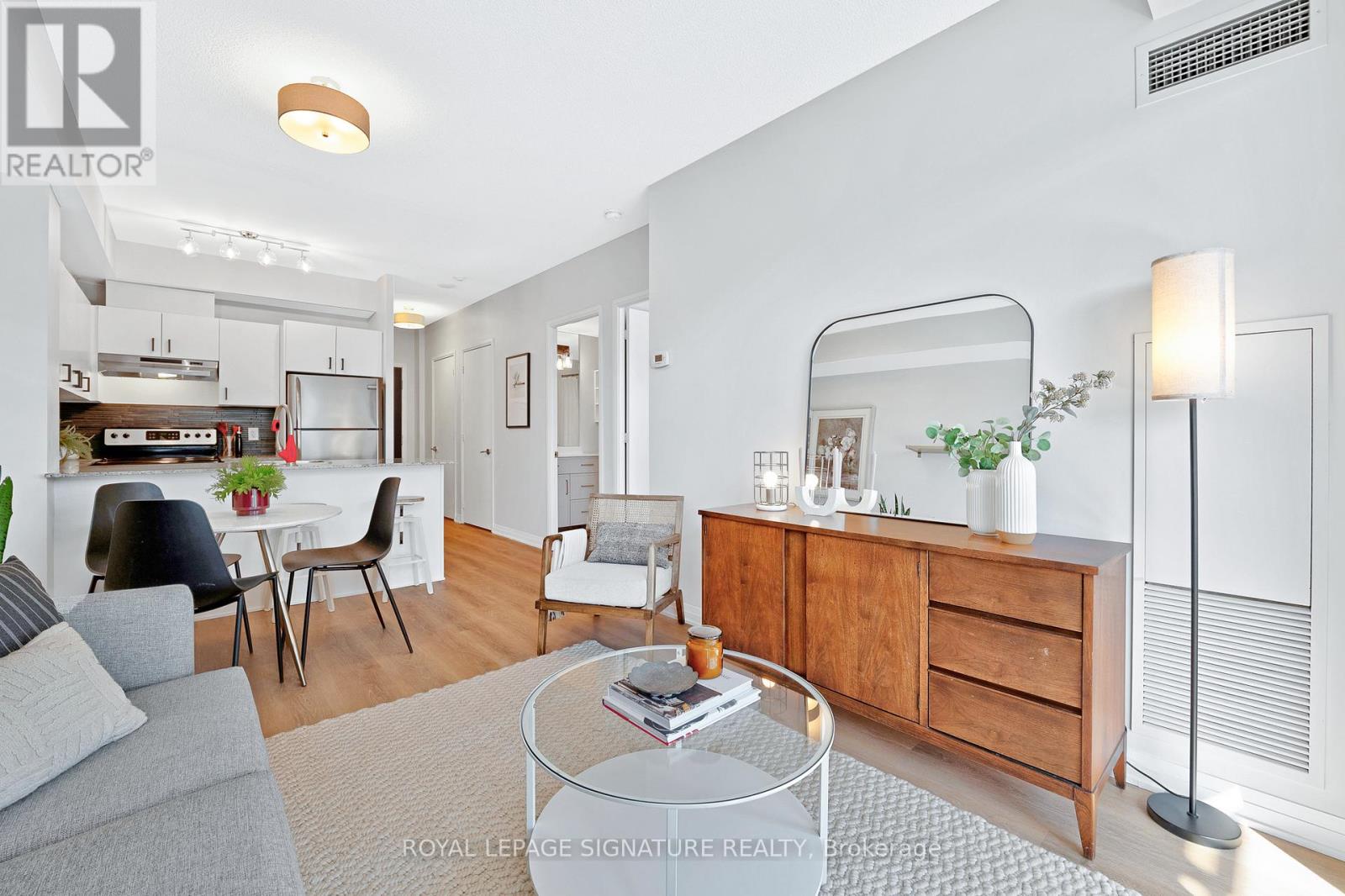 804 - 1 Cole Street, Toronto (Regent Park), Ontario  M5A 4M2 - Photo 6 - C12189264