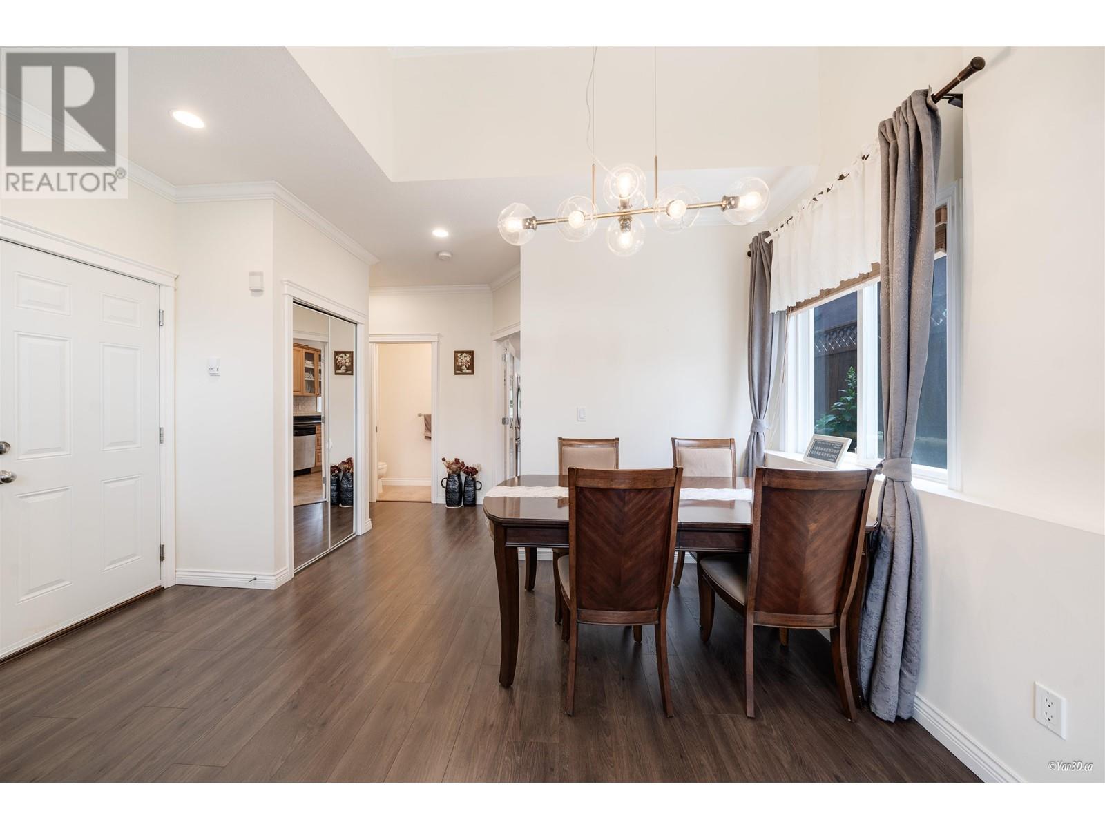 5676 Rumble Street, Burnaby, British Columbia  V5J 2C2 - Photo 8 - R3009620