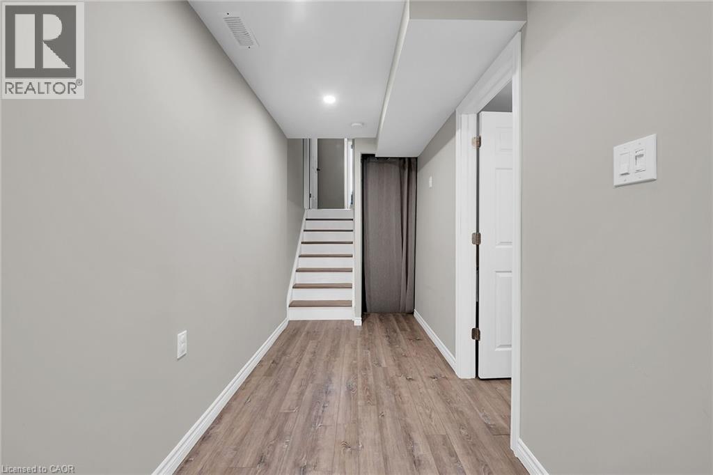 10 Bellflower Boulevard, Hamilton, Ontario  L0R 1P0 - Photo 33 - 40735632