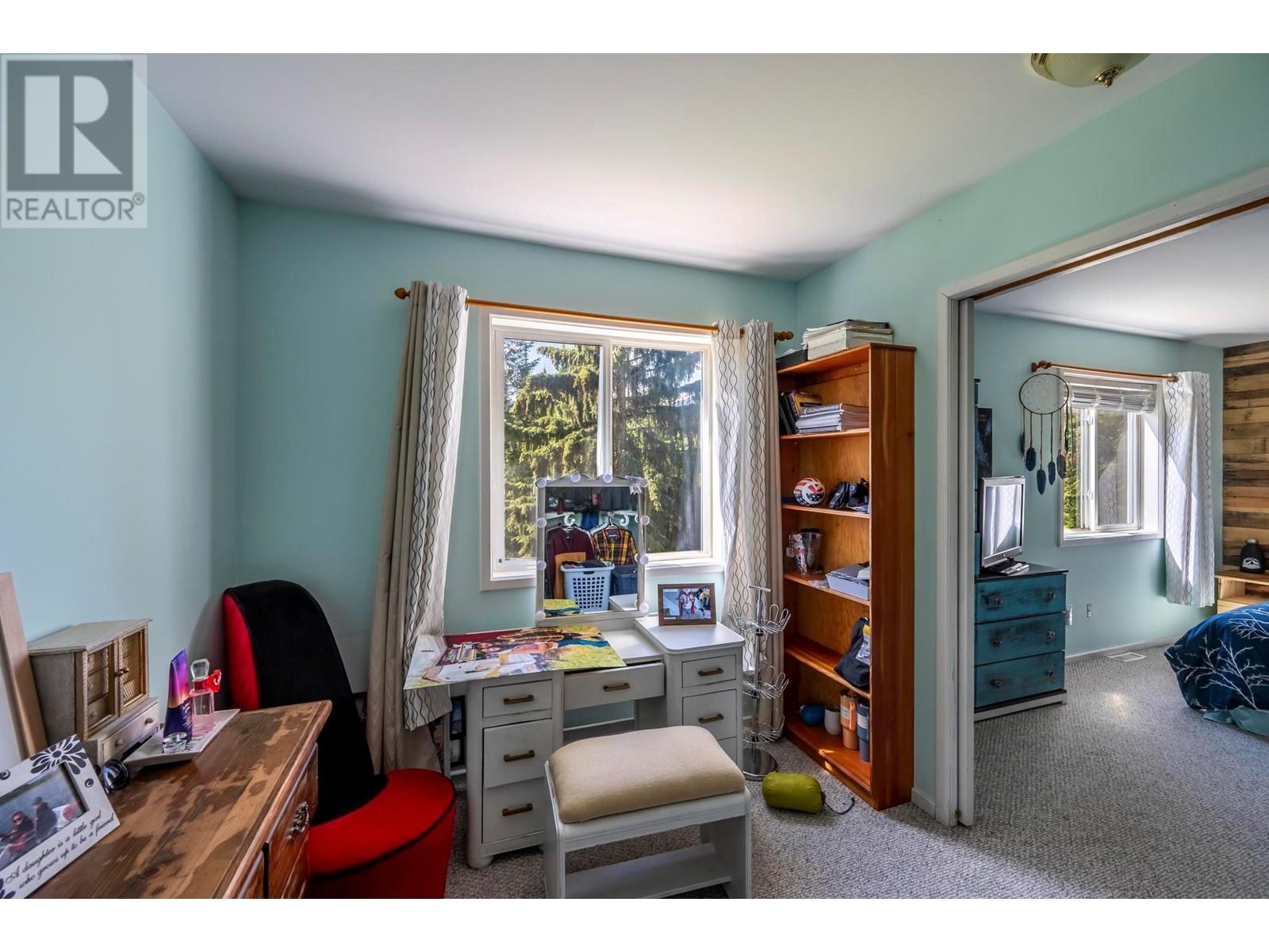 2186 CAMPBELL Road, Golden, BC V0A1H7