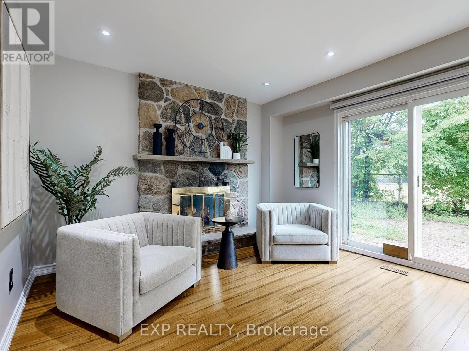 19 Kenscott Road, Toronto, Ontario  M1B 2L8 - Photo 6 - E12189193
