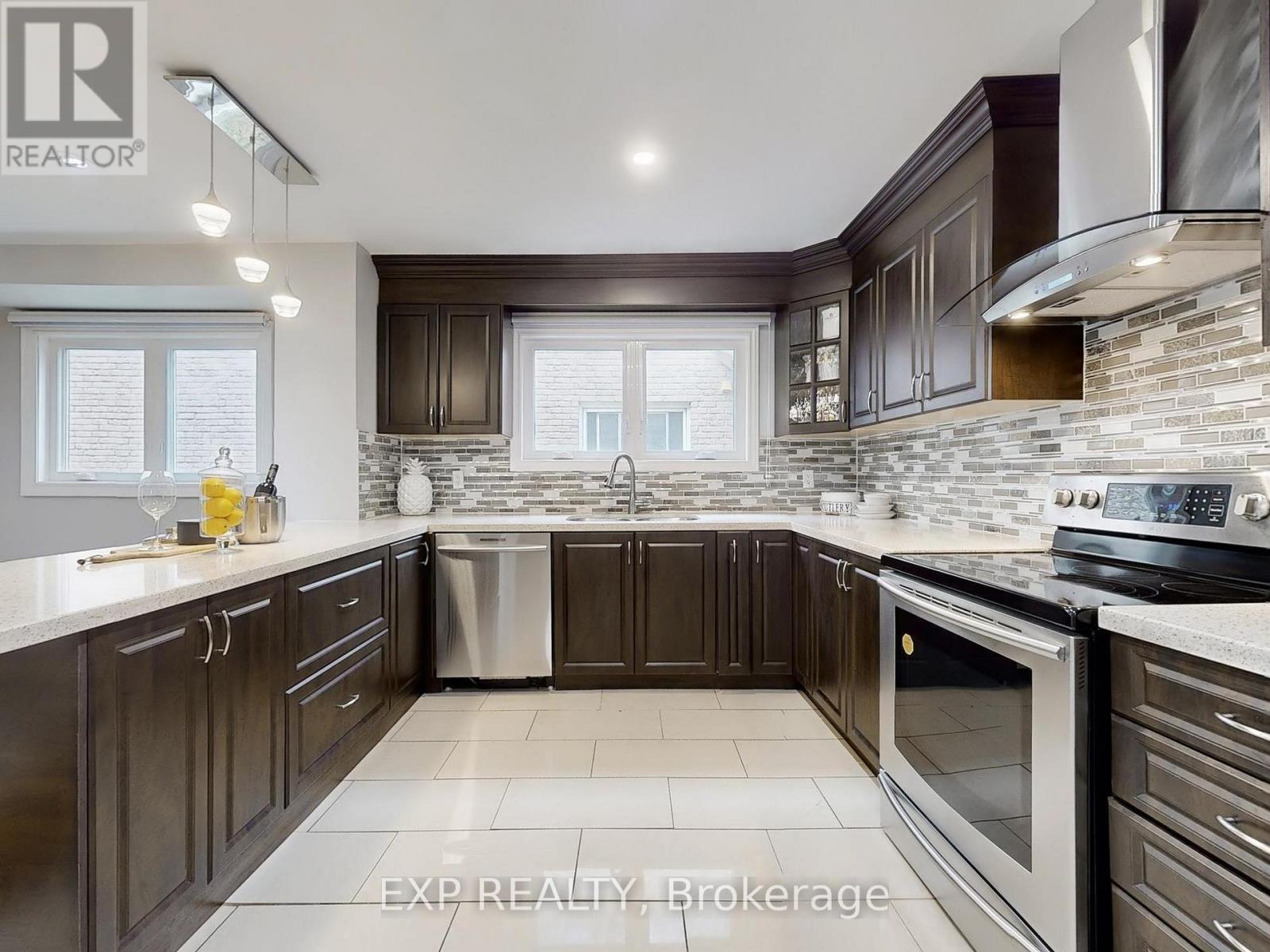 19 Kenscott Road, Toronto, Ontario  M1B 2L8 - Photo 9 - E12189193