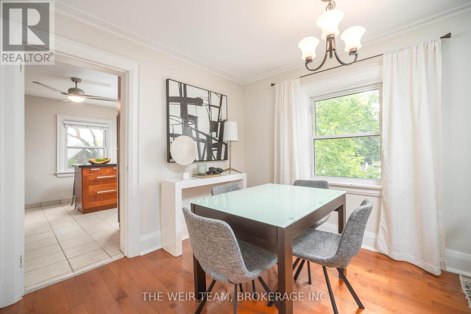 39 Ashland Avenue, Toronto (Woodbine Corridor), Ontario  M4L 1J9 - Photo 15 - E12189252