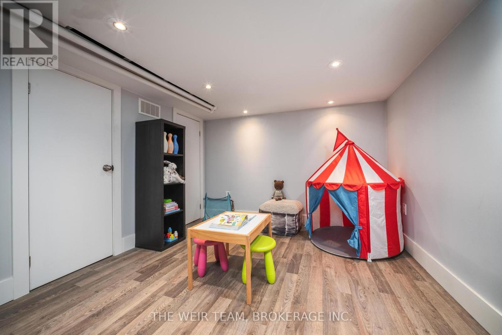 39 Ashland Avenue, Toronto (Woodbine Corridor), Ontario  M4L 1J9 - Photo 27 - E12189252