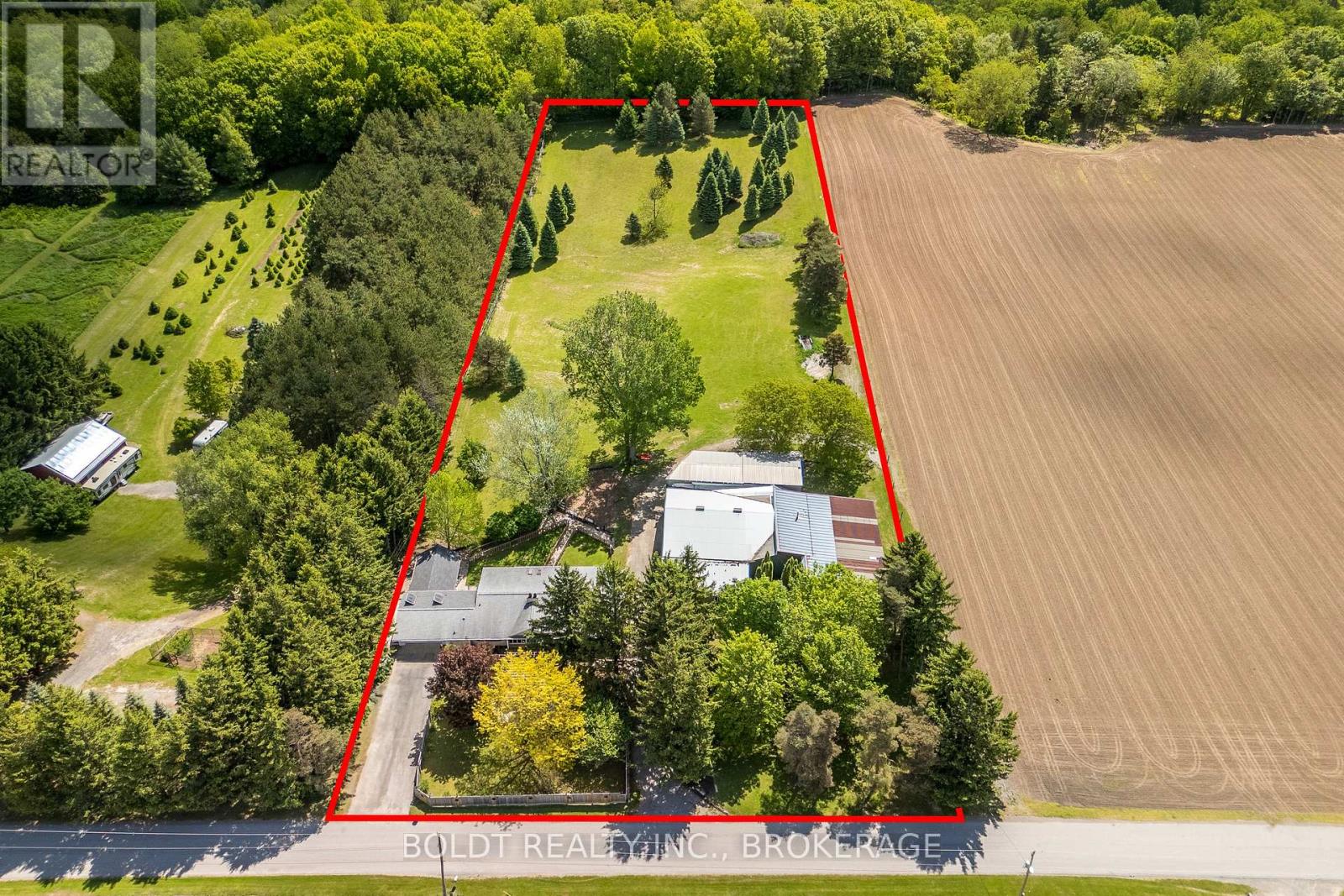 2010 Hansler Street, Pelham (North Pelham), Ontario  L0S 1M0 - Photo 1 - X12189447