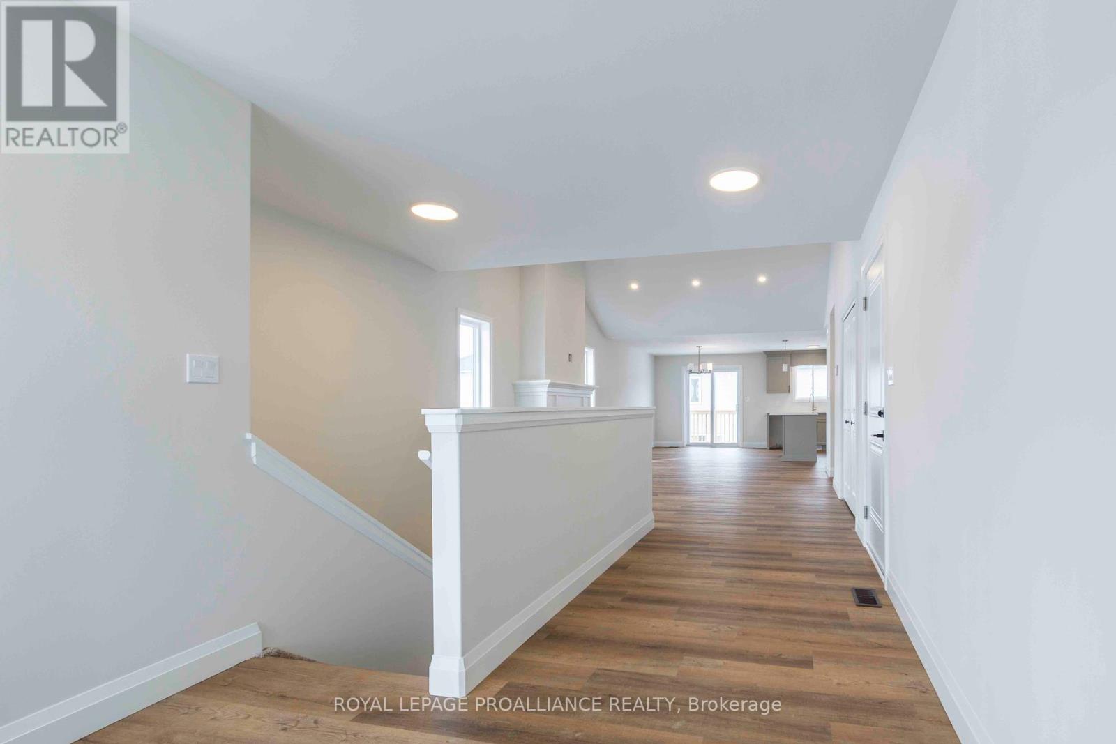 Property at 70 STIRLING CRESCENT image 5