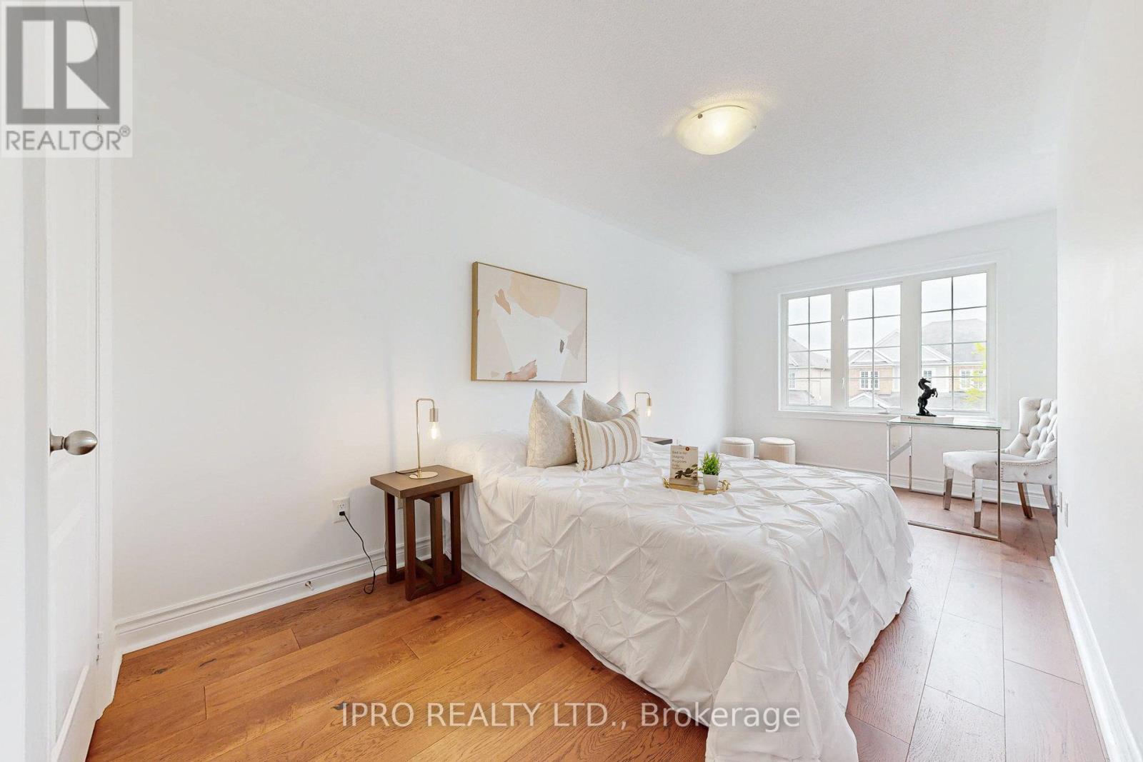 56 Acorn Lane, Bradford West Gwillimbury (Bradford), Ontario  L3Z 0H6 - Photo 29 - N12189205