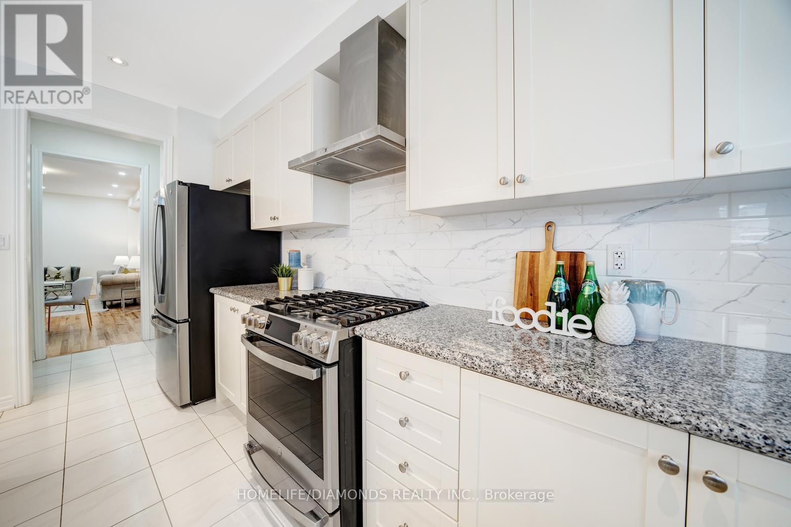 47 Suttonrail Way, Whitchurch-Stouffville, Ontario  L4A 4X5 - Photo 22 - N12189219