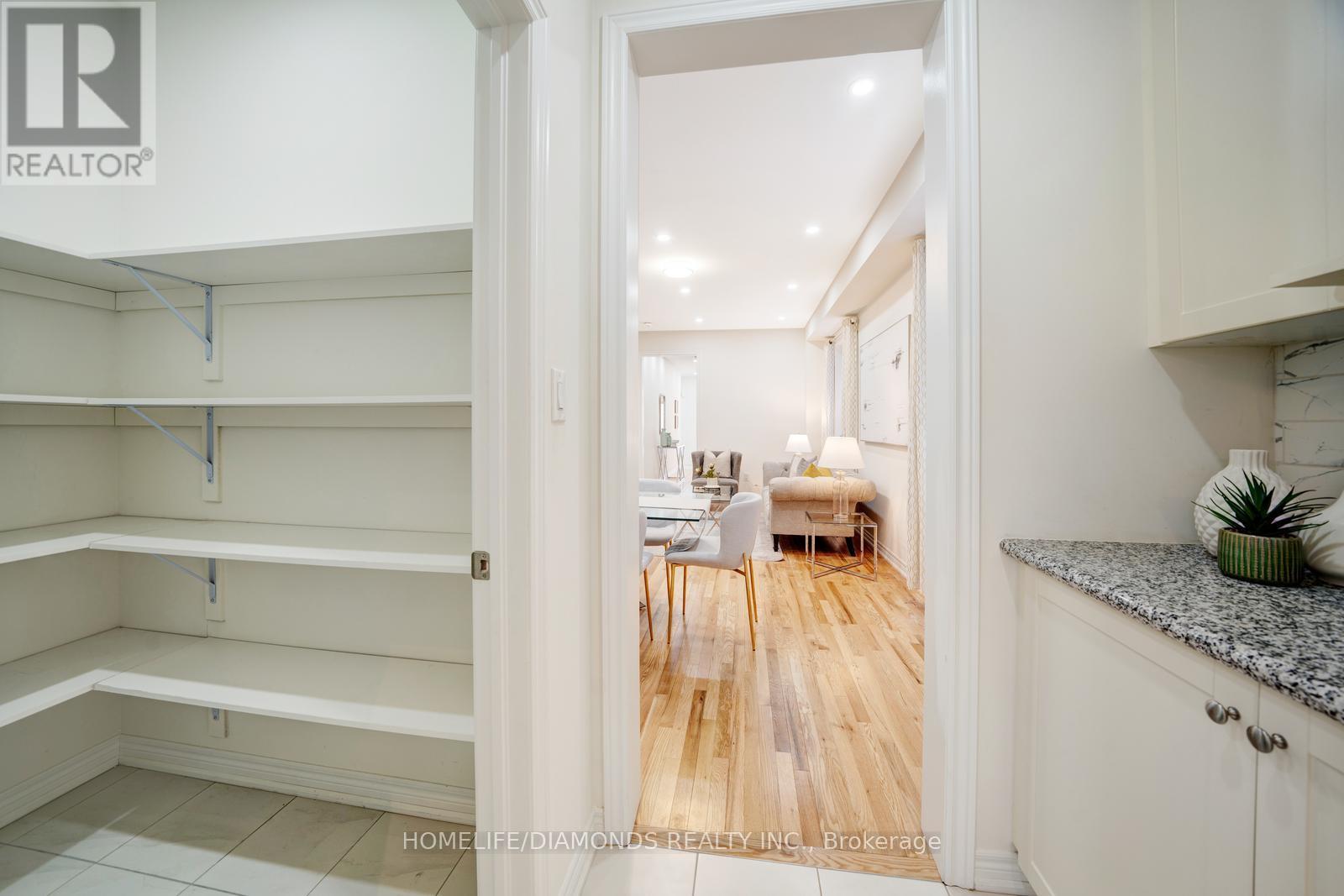 47 Suttonrail Way, Whitchurch-Stouffville, Ontario  L4A 4X5 - Photo 24 - N12189219