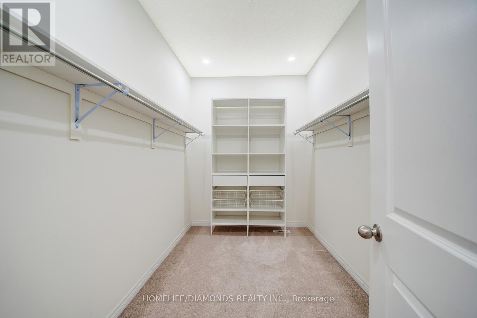 47 Suttonrail Way, Whitchurch-Stouffville, Ontario  L4A 4X5 - Photo 39 - N12189219