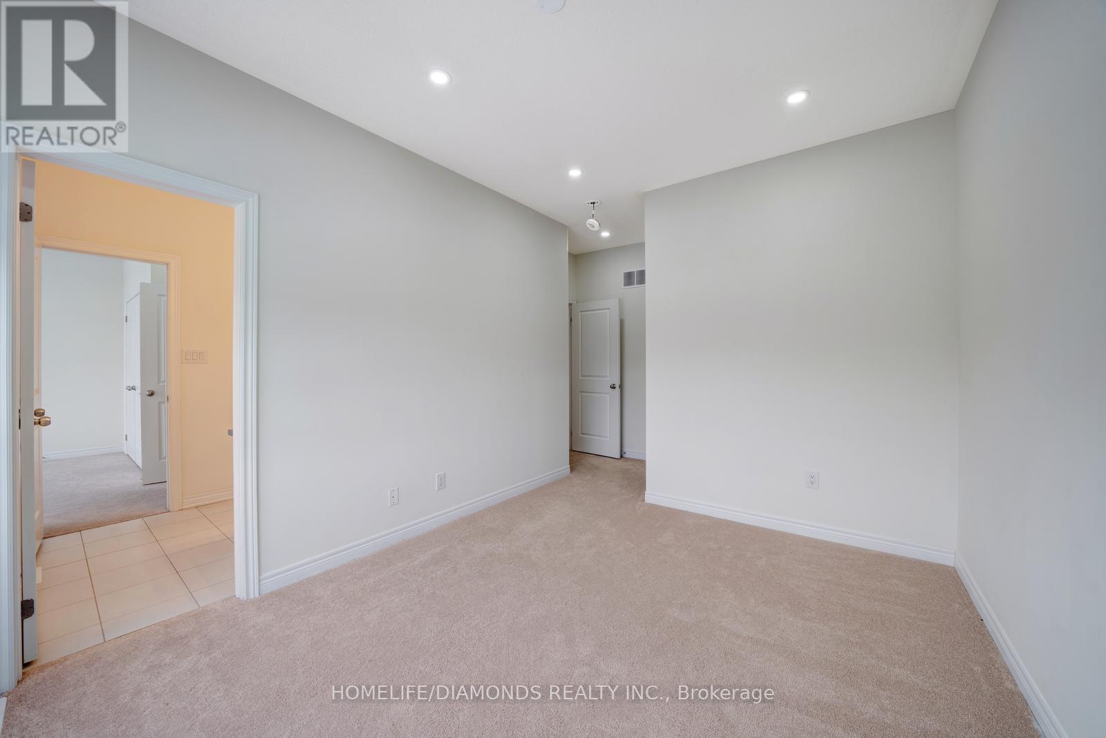 47 Suttonrail Way, Whitchurch-Stouffville, Ontario  L4A 4X5 - Photo 46 - N12189219