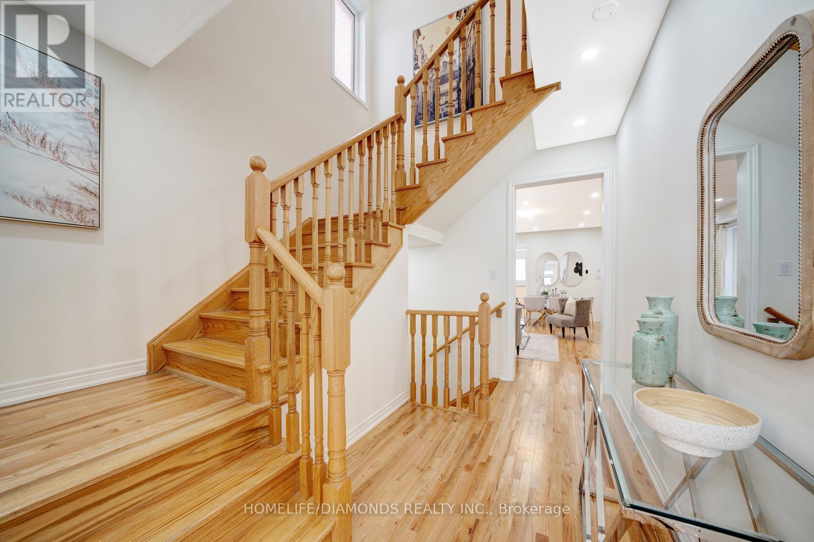 47 Suttonrail Way, Whitchurch-Stouffville, Ontario  L4A 4X5 - Photo 7 - N12189219