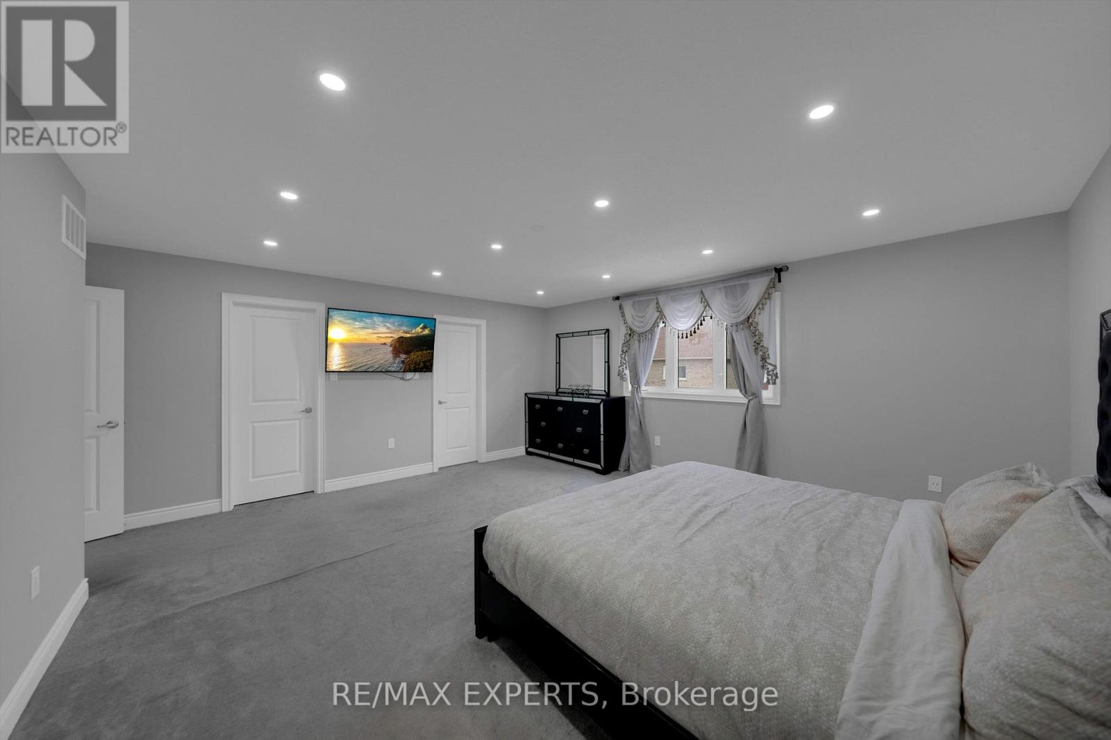 86 Holt Drive, New Tecumseth, Ontario  L9R 0R2 - Photo 21 - N12189347