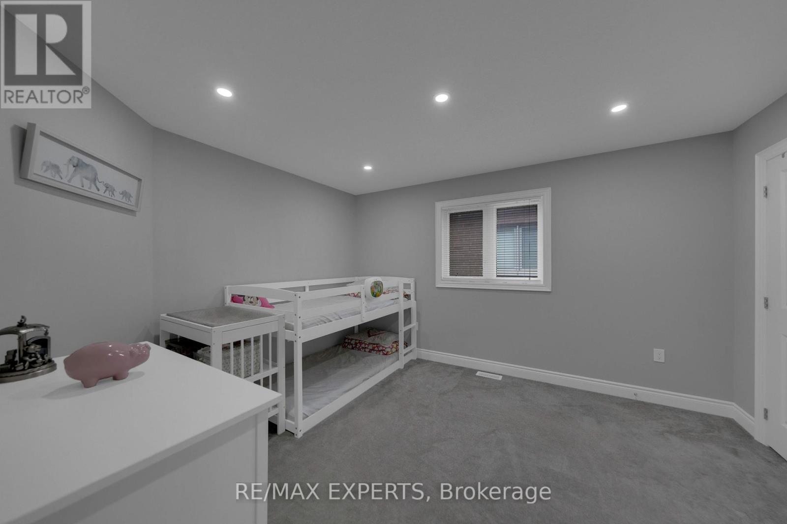 86 Holt Drive, New Tecumseth, Ontario  L9R 0R2 - Photo 27 - N12189347
