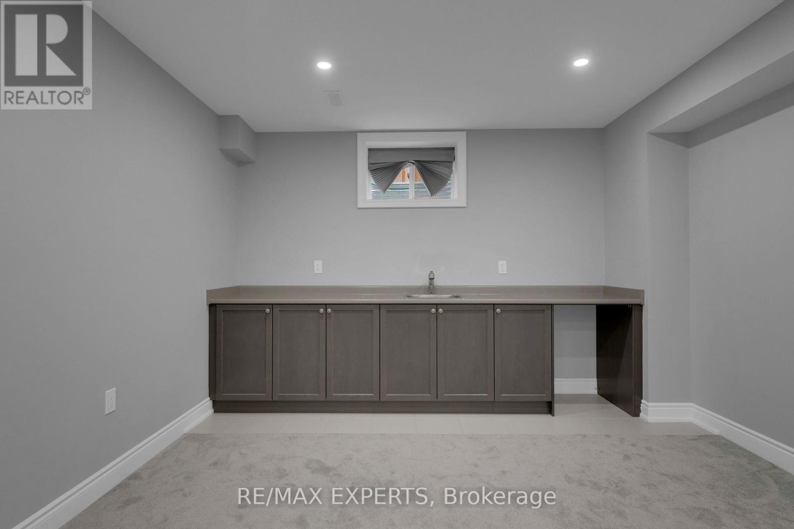 86 Holt Drive, New Tecumseth, Ontario  L9R 0R2 - Photo 41 - N12189347