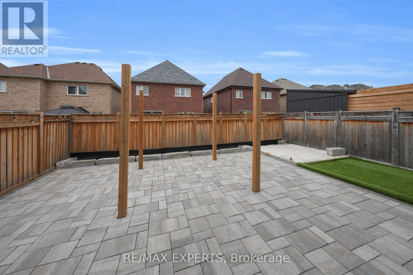 86 Holt Drive, New Tecumseth (Alliston), Ontario  L9R 0R2 - Photo 47 - N12189347