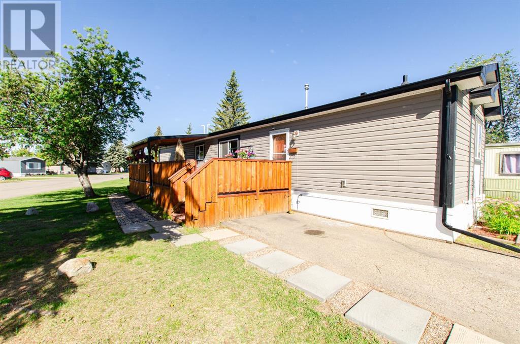 29 Parkside Drive, Red Deer, Alberta  T4P 1K1 - Photo 37 - A2215373