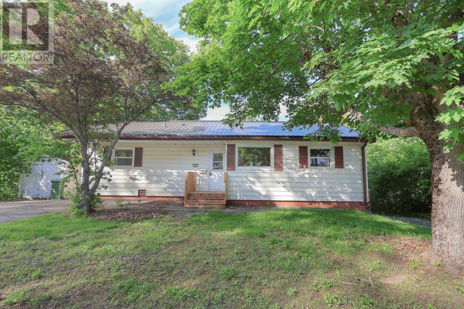 Property at 21 Elizabeth Avenue image 2