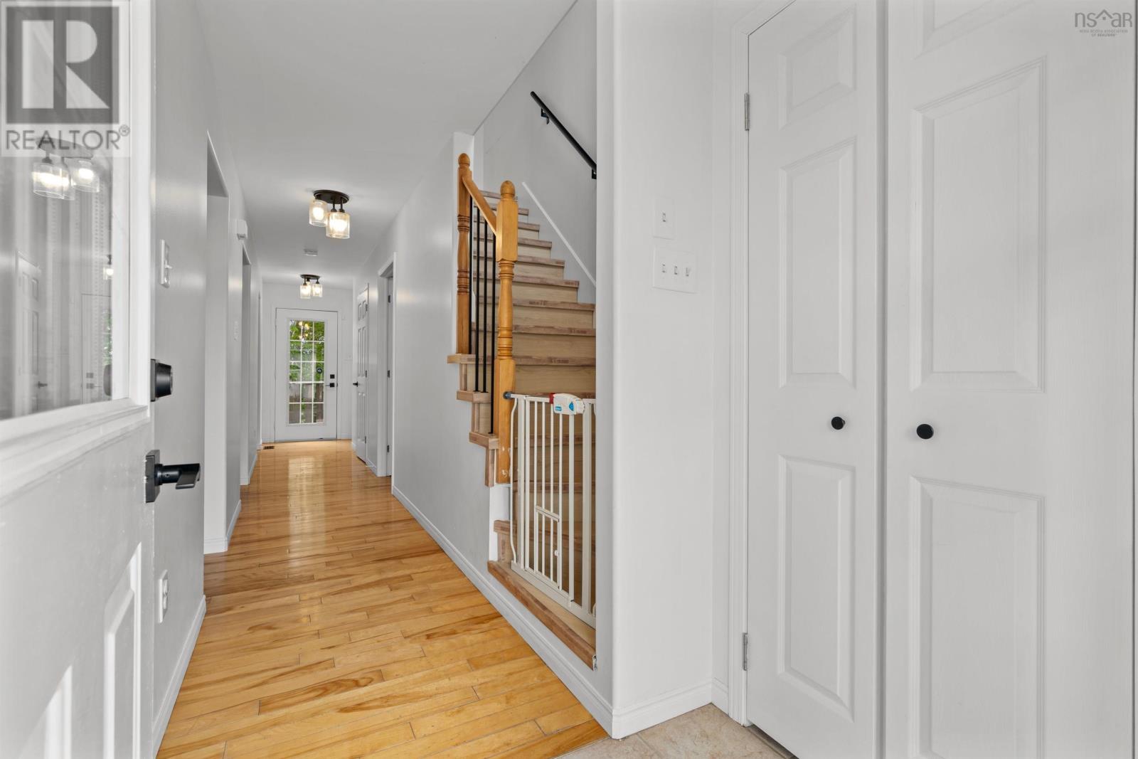 Property at 73 Madeira Crescent image 2