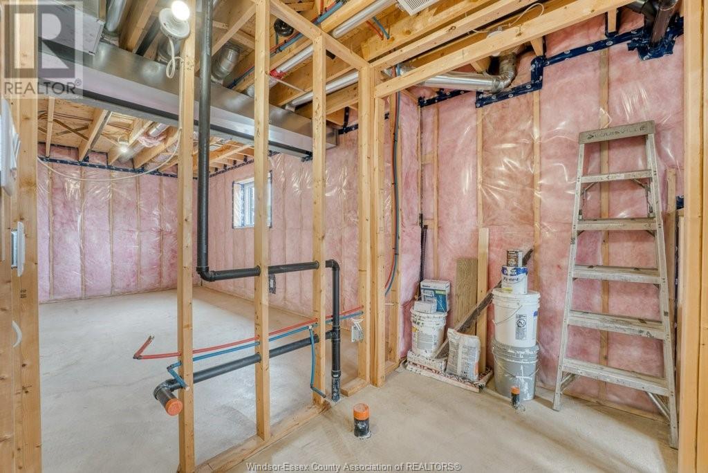 211 Bartlett Road, Amherstburg, Ontario  N9V 0G8 - Photo 31 - 25013769