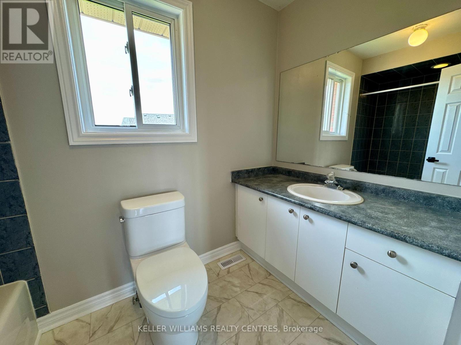 Main/2nd - 46 Birchwood Drive, Barrie, Ontario  L4M 6X8 - Photo 19 - S12189281