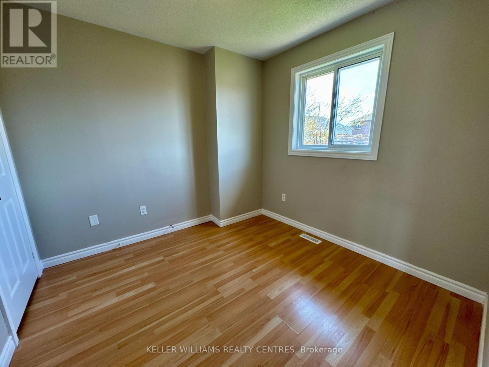 Main/2nd - 46 Birchwood Drive, Barrie, Ontario  L4M 6X8 - Photo 22 - S12189281