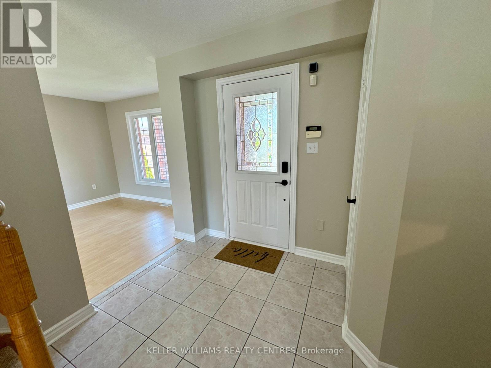 Main/2nd - 46 Birchwood Drive, Barrie, Ontario  L4M 6X8 - Photo 4 - S12189281