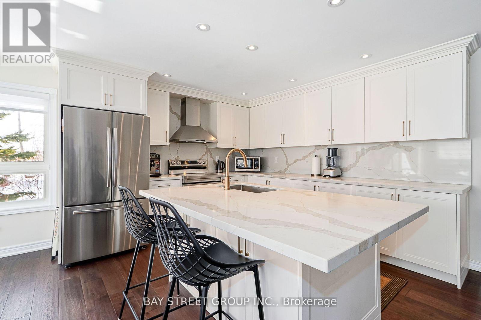 469 Ramblewood Drive, Wasaga Beach, Ontario  L9Z 1P6 - Photo 16 - S12189306