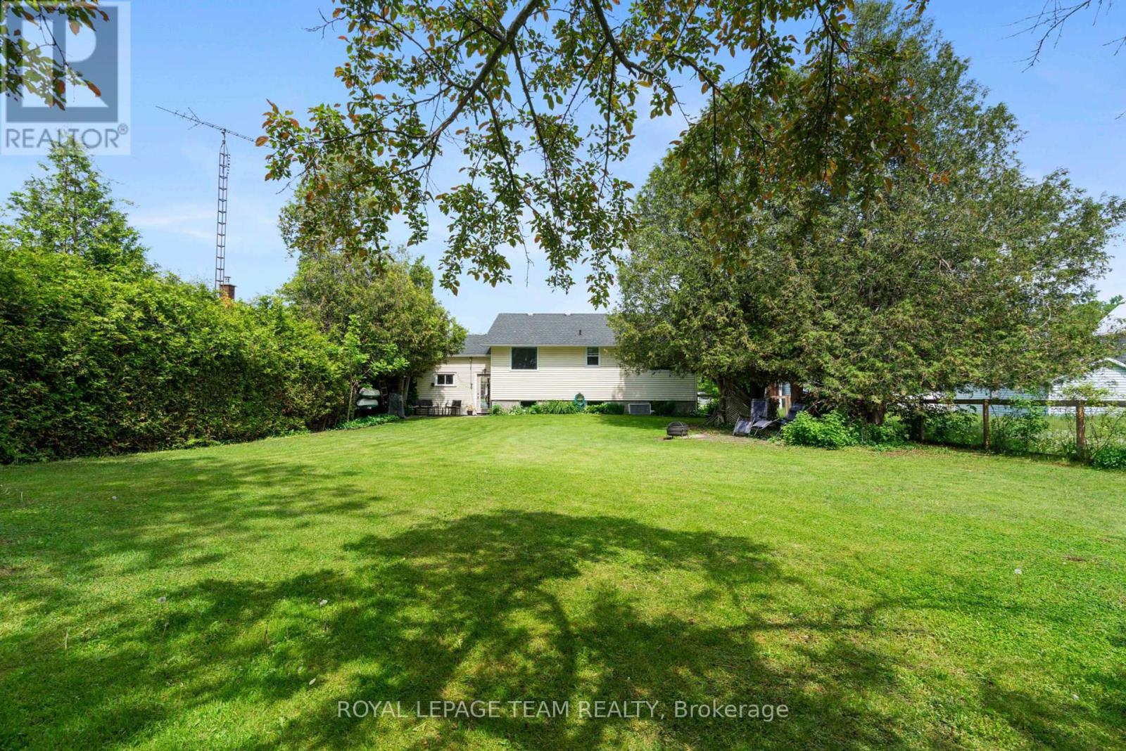 7 Nelson Street, North Stormont, Ontario  K0C 1K0 - Photo 29 - X12189499
