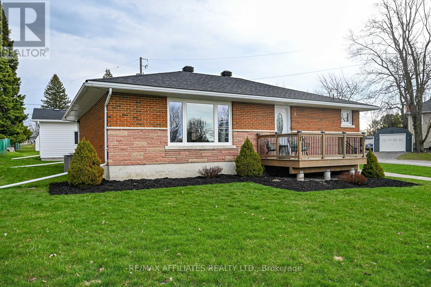 2 Philip Street, Smiths Falls, Ontario  K7A 3L6 - Photo 9 - X12189526