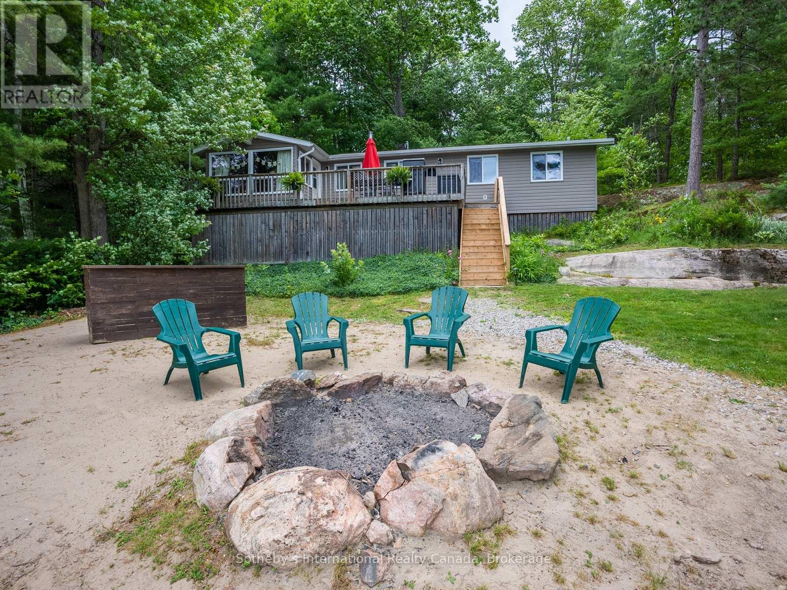 1040 Kahshe Lake, Gravenhurst, Ontario  P0E 1G0 - Photo 24 - X12029594