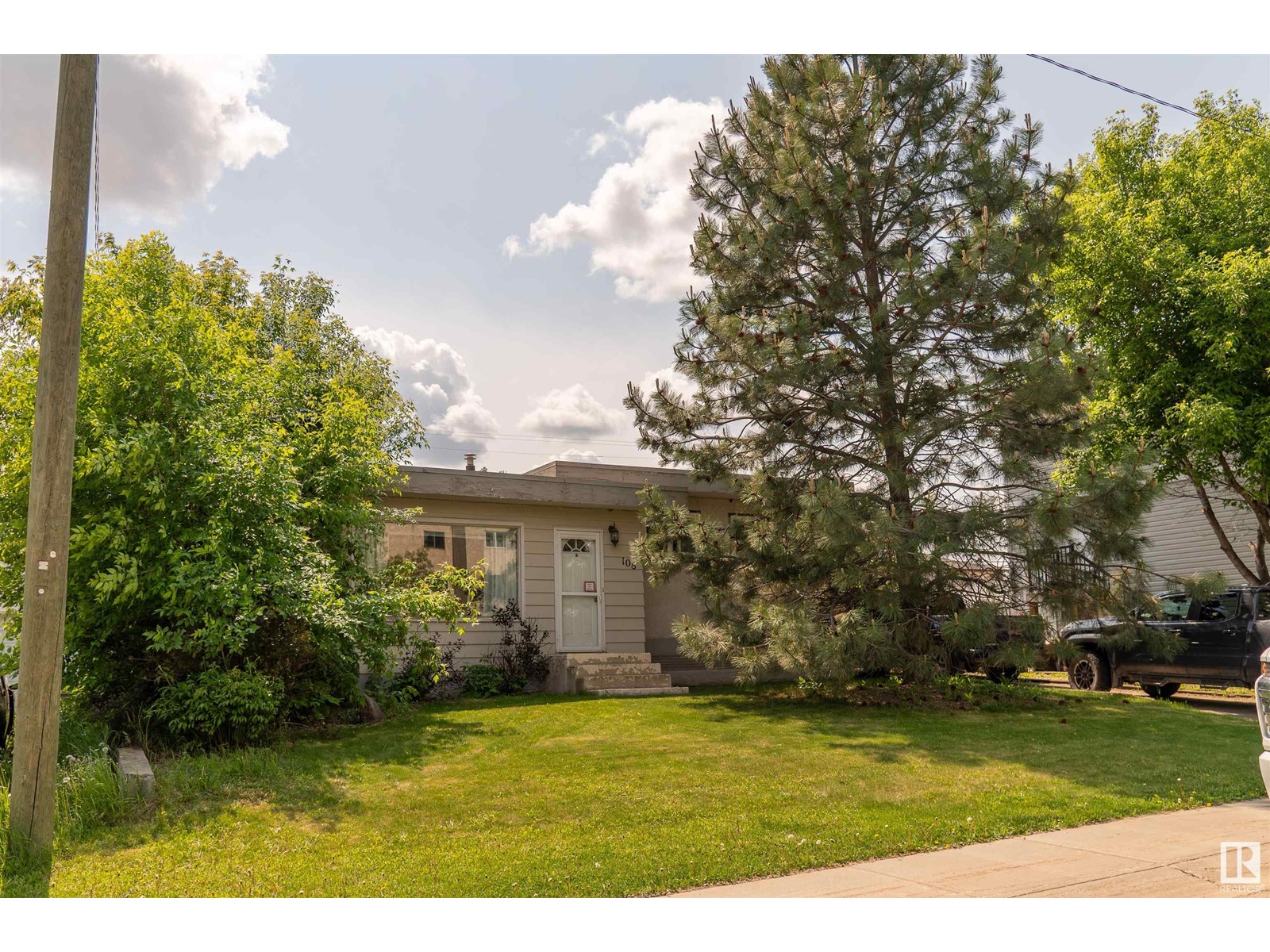 Property at 108 JESPERSEN AV image 1