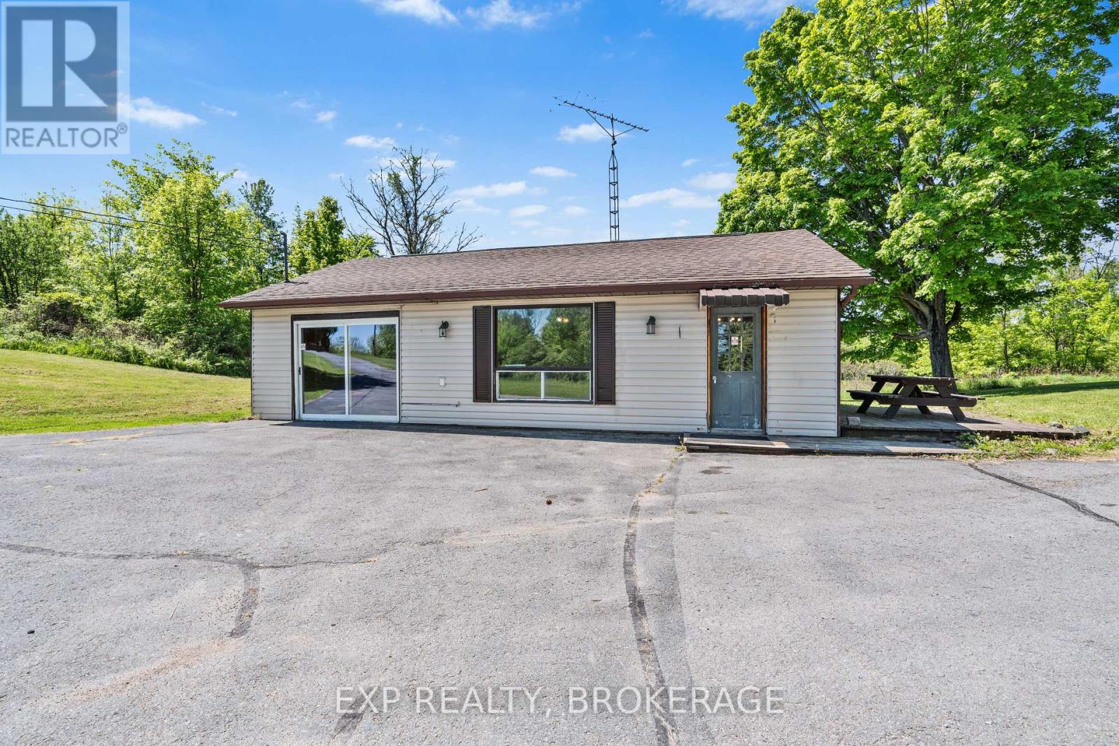 1944a-1944b Fish Creek Road, Frontenac, Ontario  K0H 2V0 - Photo 25 - X12180714