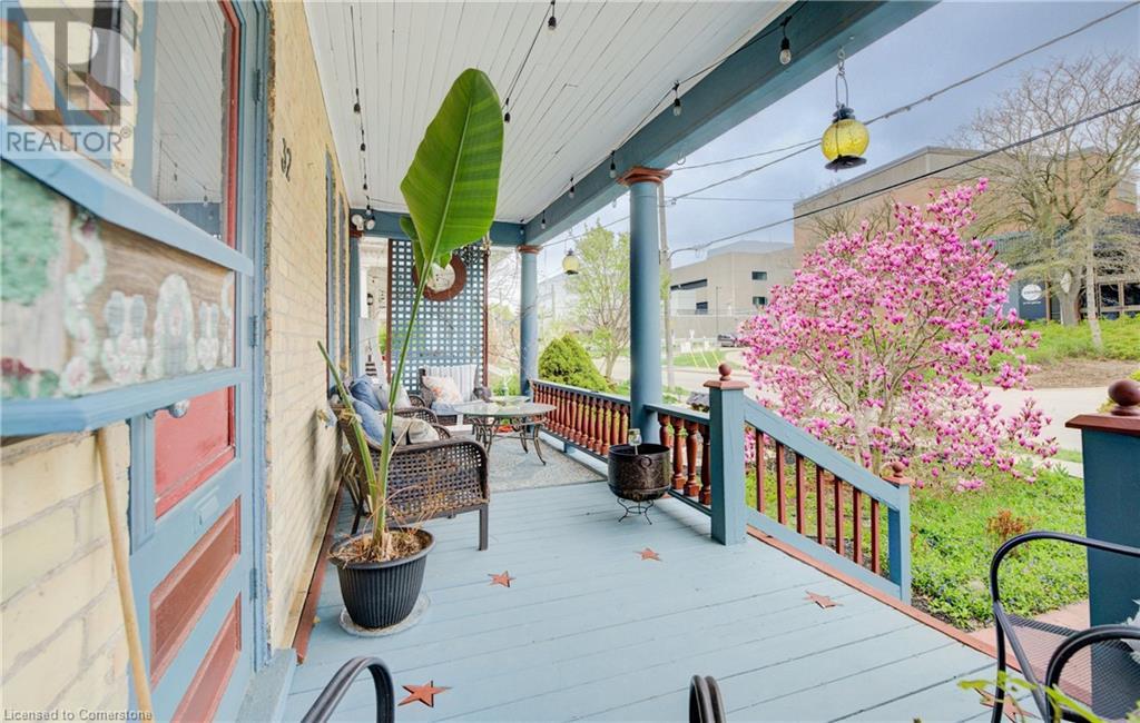 Property at 32 ELLEN Street E image 2