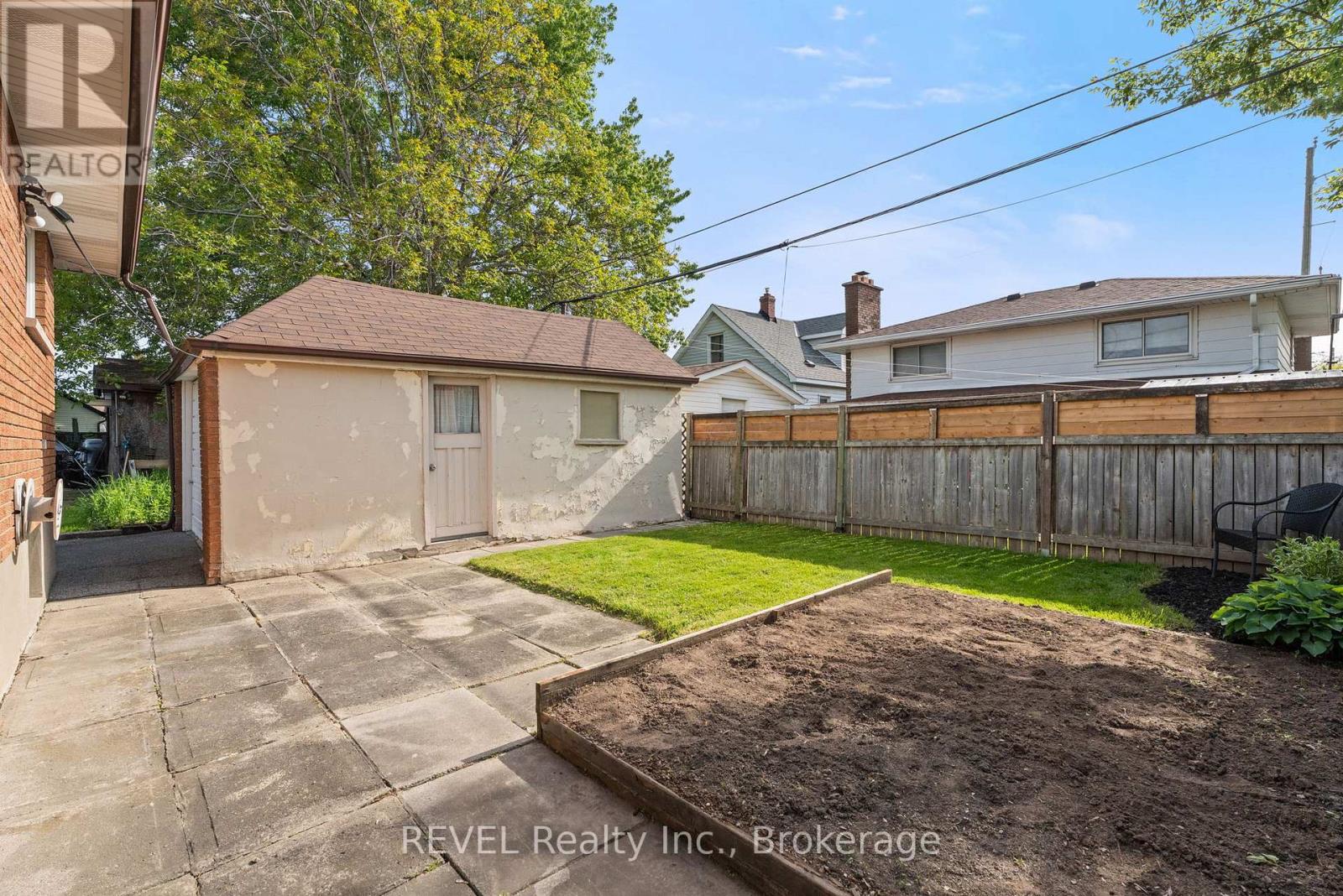 62 St. George Street, St. Catharines, Ontario  L2M 5P6 - Photo 27 - X12183538