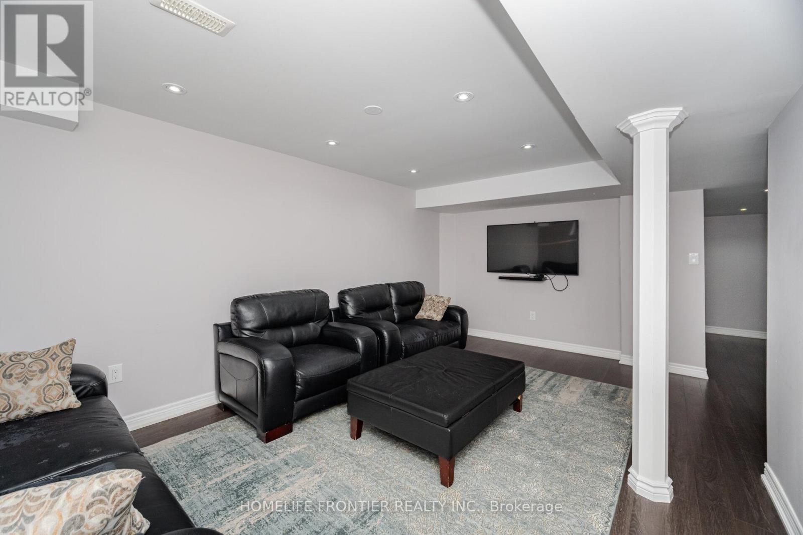 88 Wood Circle, Caledon (Bolton East), Ontario  L7E 1R3 - Photo 30 - W12189200