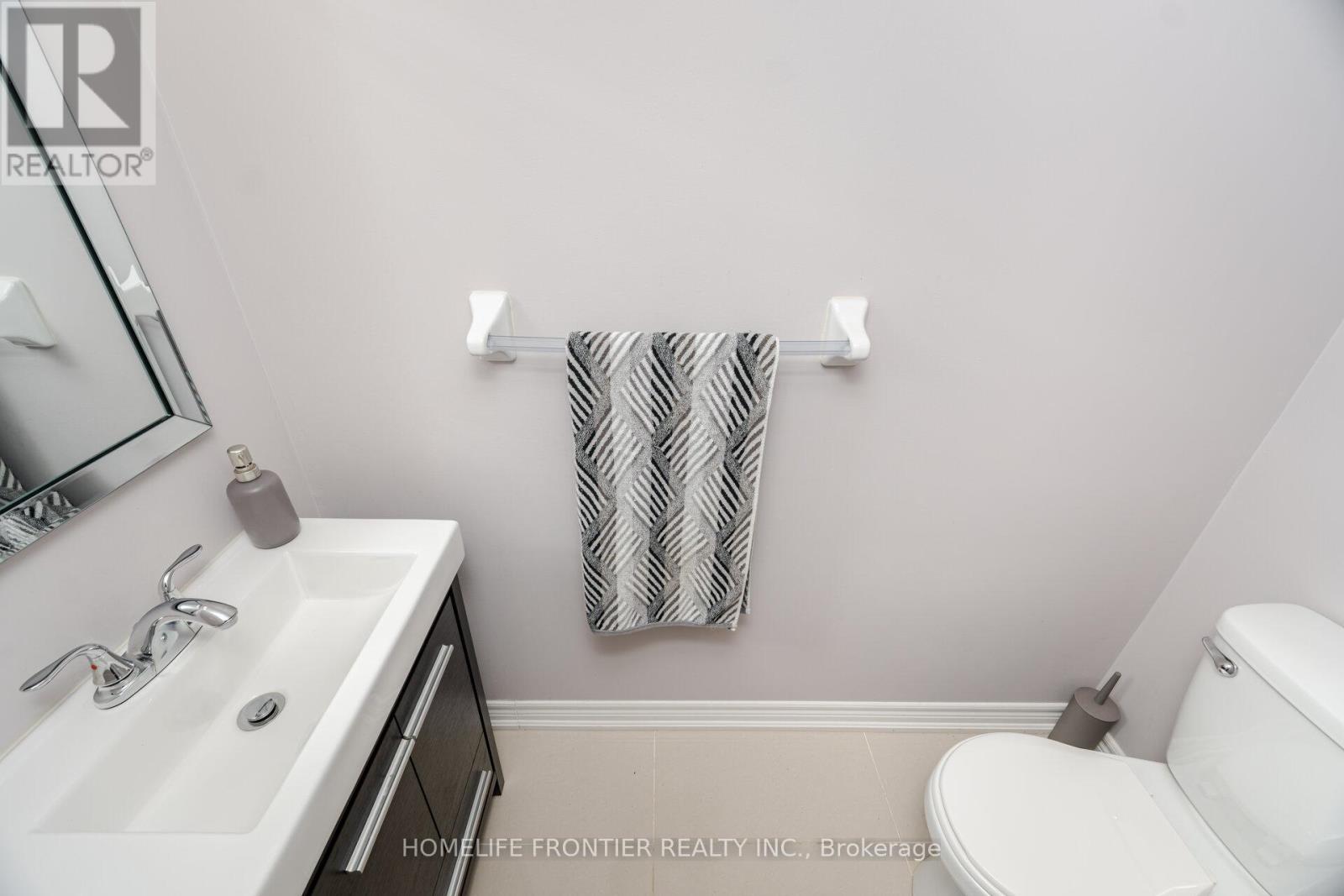 88 Wood Circle, Caledon (Bolton East), Ontario  L7E 1R3 - Photo 33 - W12189200