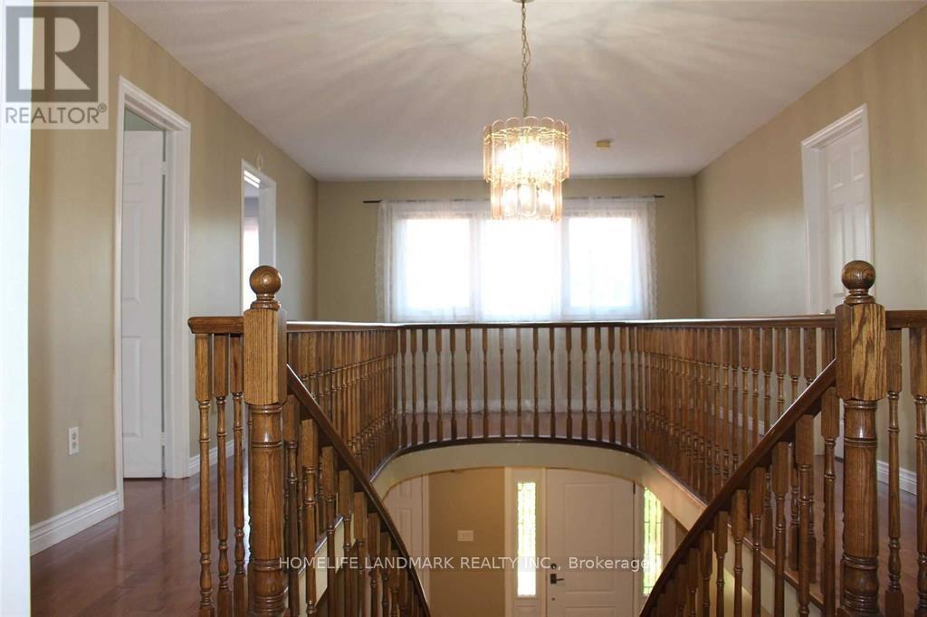 1194 Fairmeadow Trail, Oakville (Ga Glen Abbey), Ontario  L6M 2M7 - Photo 8 - W12189343