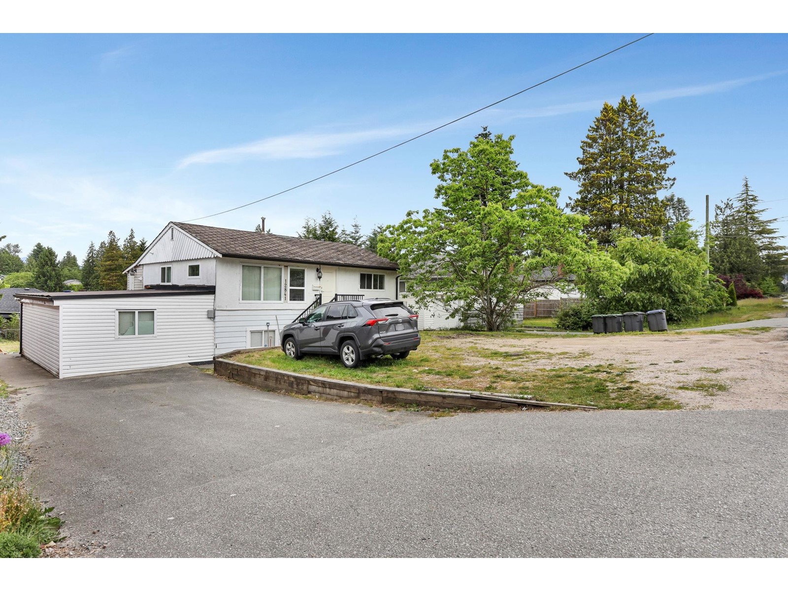 12841 98 Avenue, Surrey, British Columbia  V3T 1B1 - Photo 2 - R3009598