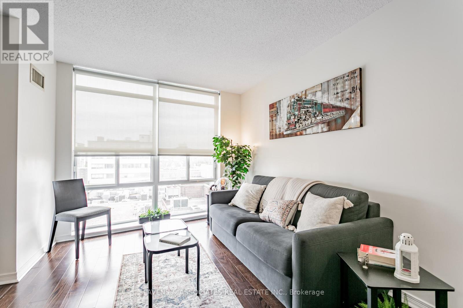 607 - 736 Spadina Avenue, Toronto, Ontario  M5S 2J6 - Photo 4 - C12188414