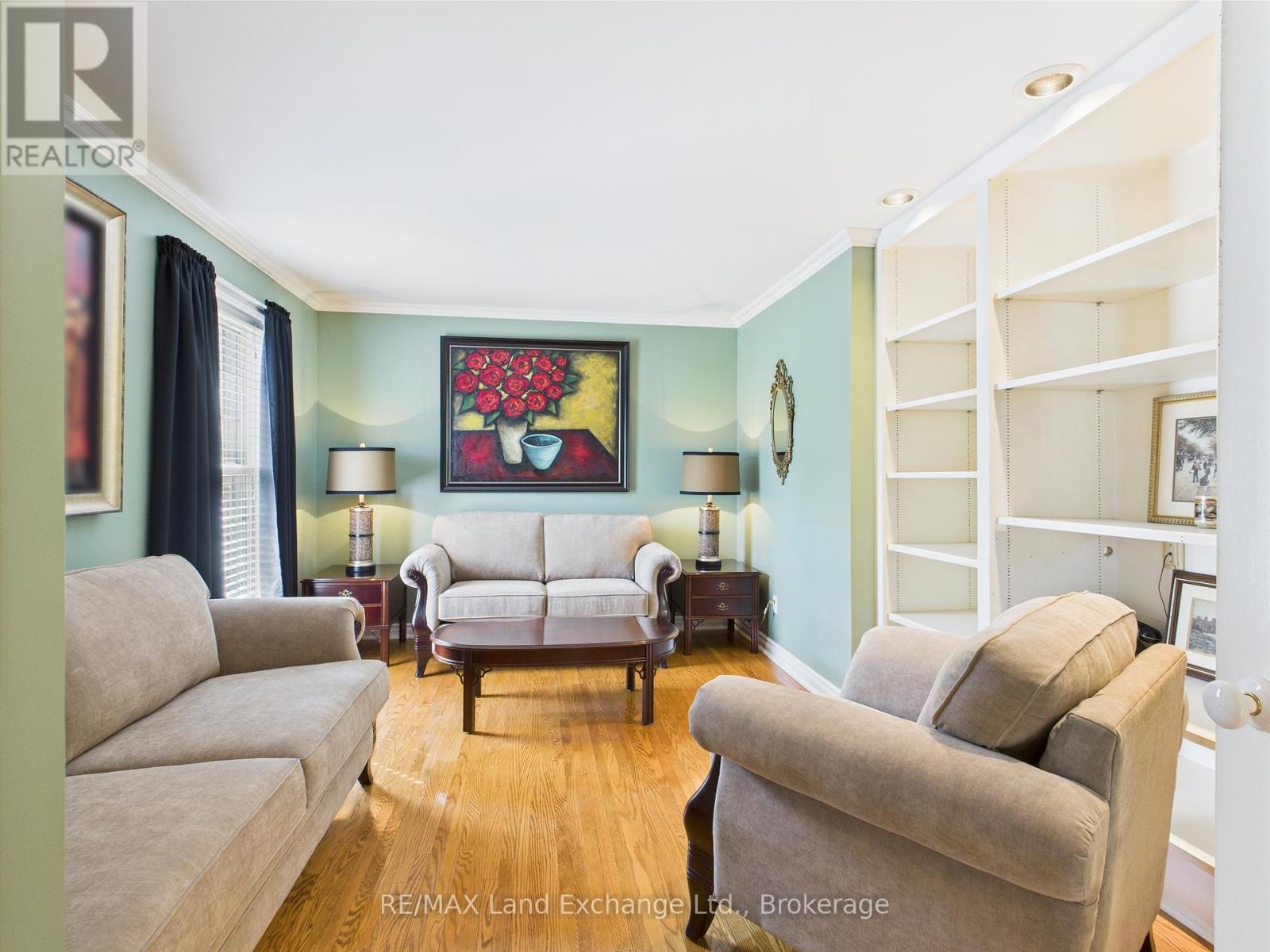 4 Eastwood Crescent, Kincardine, Ontario  N0G 2T0 - Photo 4 - X12187382