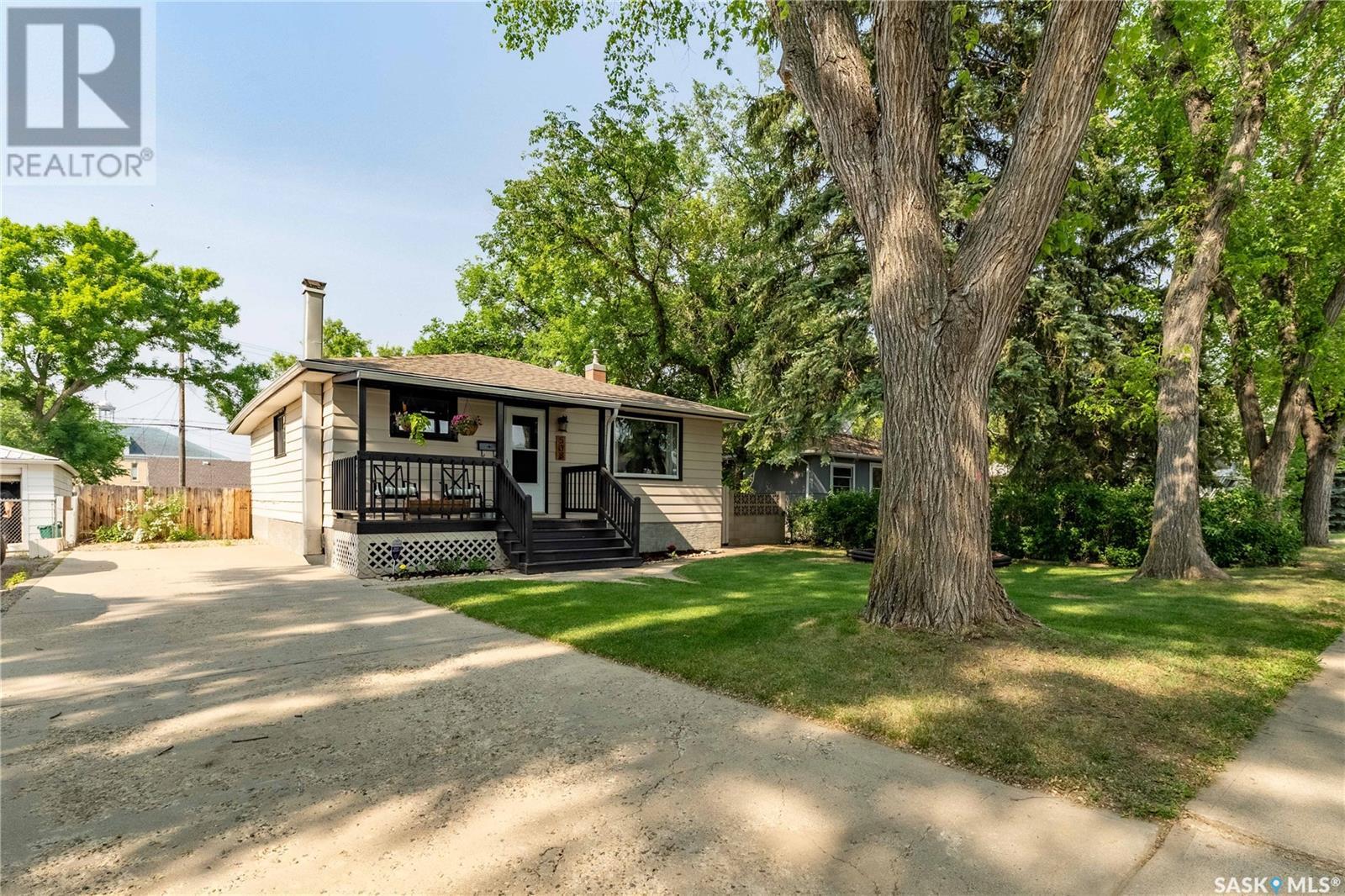Property at 538 Duffield STREET W image 2
