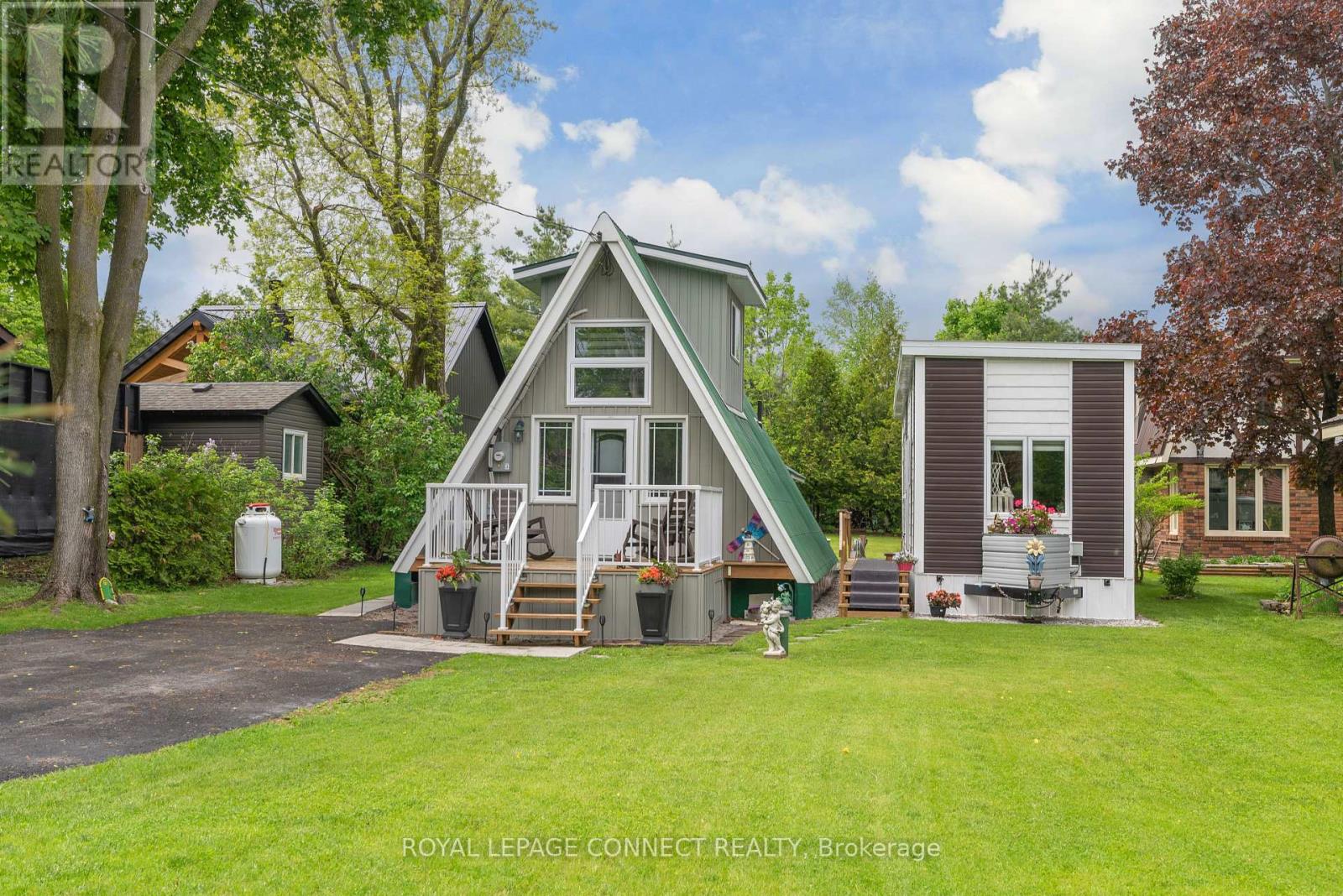 31 Falls Bay Road, Kawartha Lakes, Ontario  K0M 1A0 - Photo 5 - X12189211