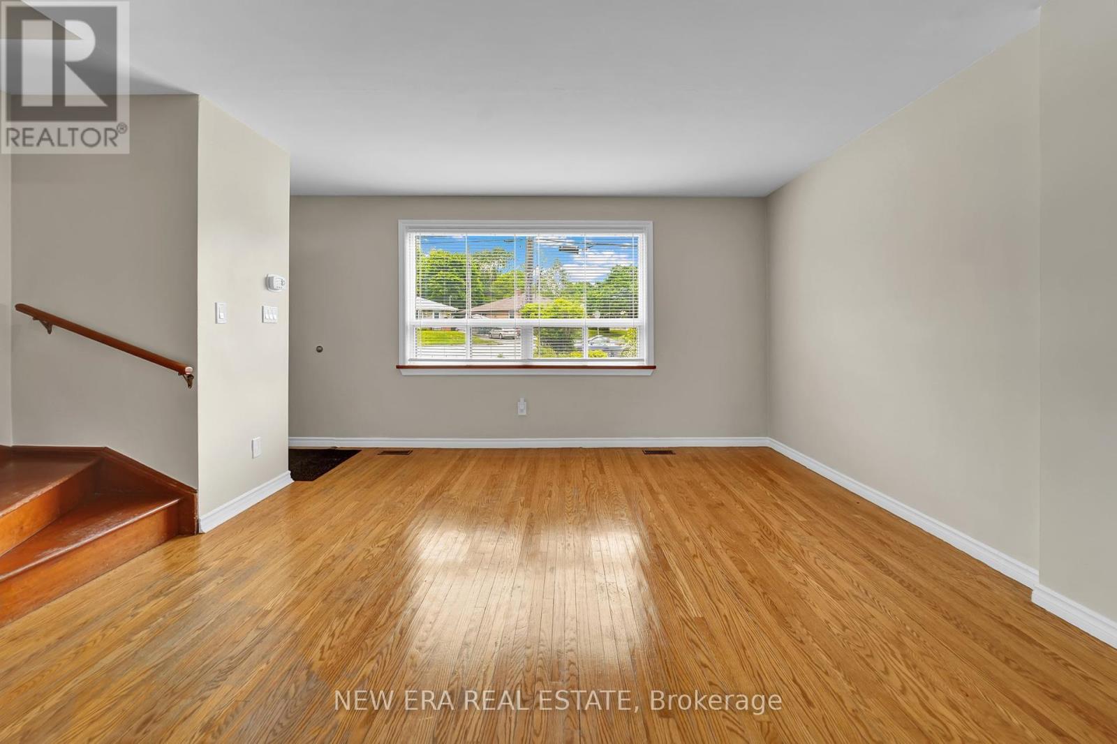 104 Waverley Drive, Guelph, Ontario  N1E 3G8 - Photo 8 - X12189346