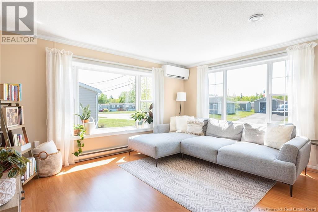 Property at 580 Champlain Street image 3