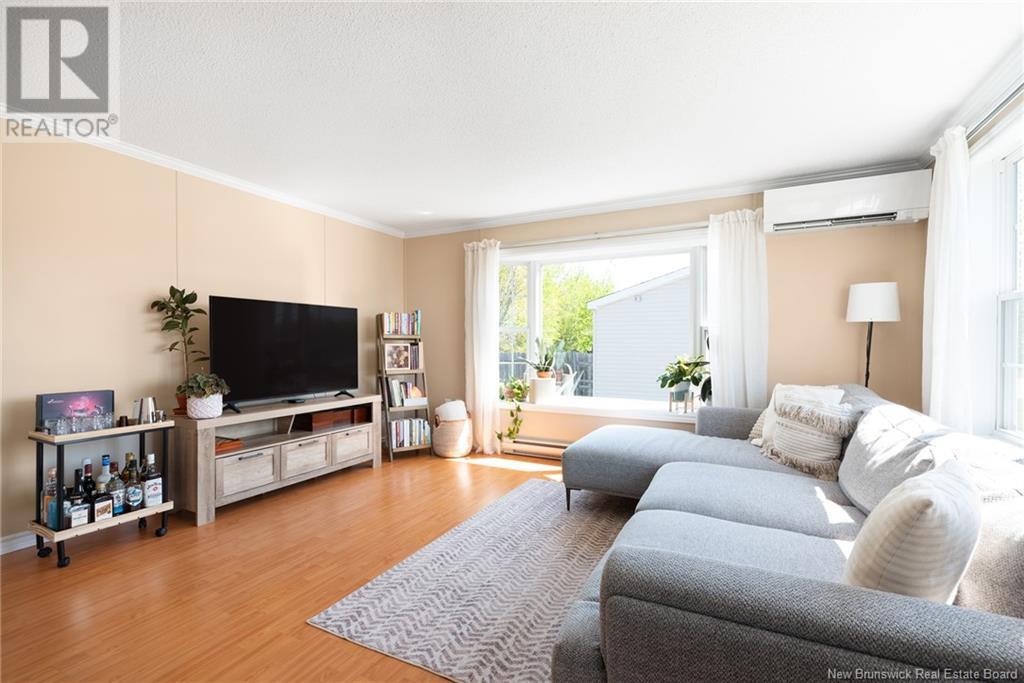 Property at 580 Champlain Street image 5